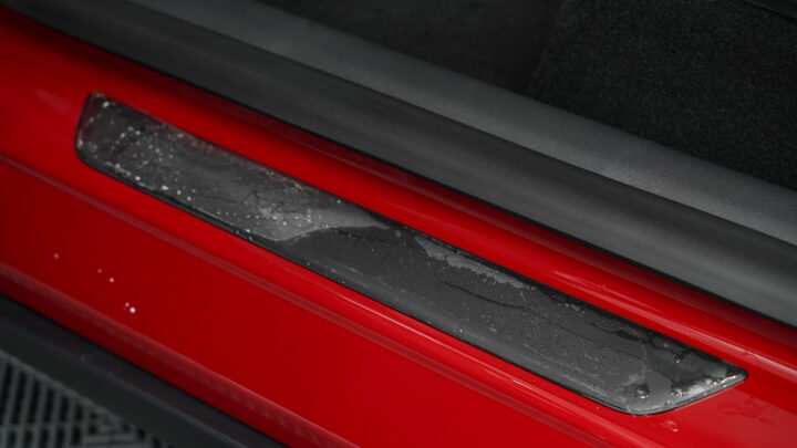 crystal-shield-tesla-y-door-sill-plate-1