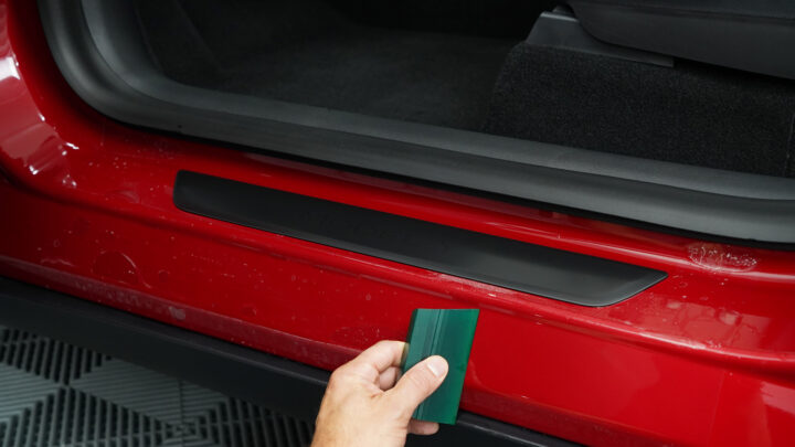crystal-shield-tesla-y-rear-door-sill-2