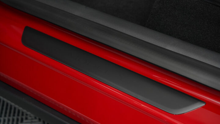 crystal-shield-tesla-y-sill-plate-3